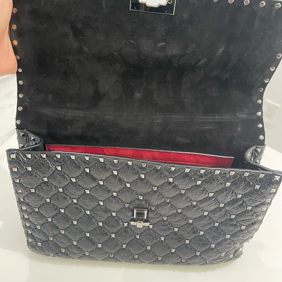 Authentic ROCKSTUD VALENTINO HANDBAG! - Picture 3 of 6